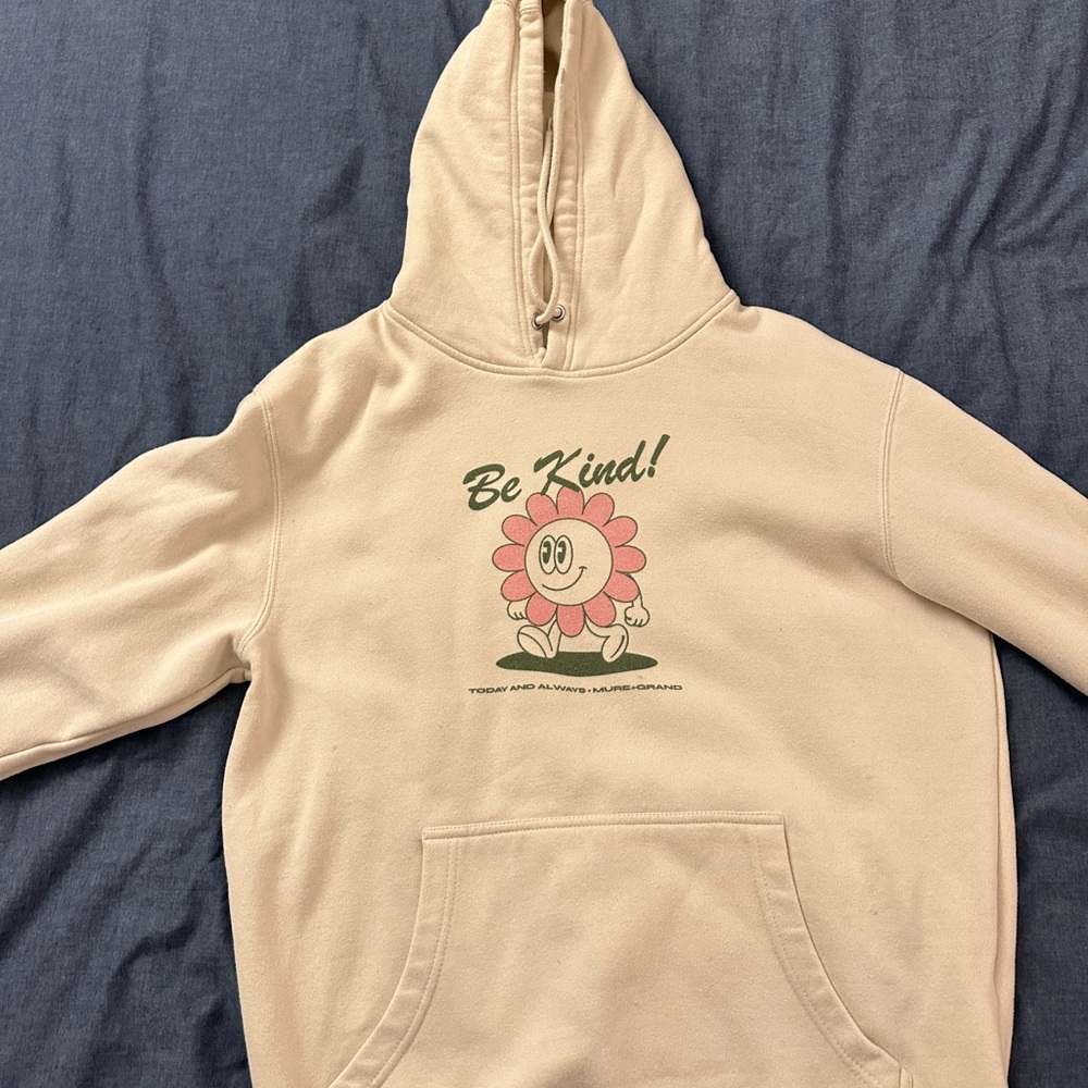 Be Kind Graphic Hoodie